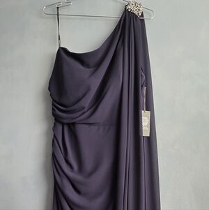 NWT, VINCE CAMUTO ONE SHOULDER NAVY MAXI DRESS, SIZE, US 14